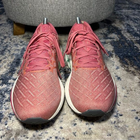 Mizuno Pink Rosette Wave Inspire 18 Lace-Up Sneakers Size 9.5 - Picture 5 of 12